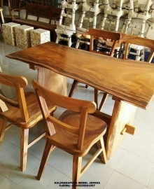 Meja Makan Trembesi 4 Kursi, kursi cafe besi, kursi cafe jati, kursi cafe kayu, kursi cafe kayu rotan, kursi cafe rotan, kursi cafe unik, kursi dan meja cafe, kursi makan kayu, kursi makan minimalis, kursi meja cafe, kursi meja makan, meja cafe, meja cafe kayu, meja cafe outdoor, meja kursi cafe, meja kursi cafe outdoor, meja makan minimalis, model kursi makan, model meja cafe minimalis, satu set meja makan, set meja makan, set meja makan minimalis, meja makan trembesi