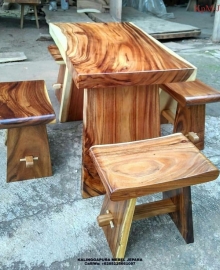 Set Meja Makan Mewah Trembesi, kursi cafe besi, kursi cafe jati, kursi cafe kayu, kursi cafe kayu rotan, kursi cafe rotan, kursi cafe unik, kursi dan meja cafe, kursi makan kayu, kursi makan minimalis, kursi meja cafe, kursi meja makan, meja cafe, meja cafe kayu, meja cafe outdoor, meja kursi cafe, meja kursi cafe outdoor, meja makan minimalis, model kursi makan, model meja cafe minimalis, satu set meja makan, set meja makan, set meja makan minimalis, meja makan trembesi
